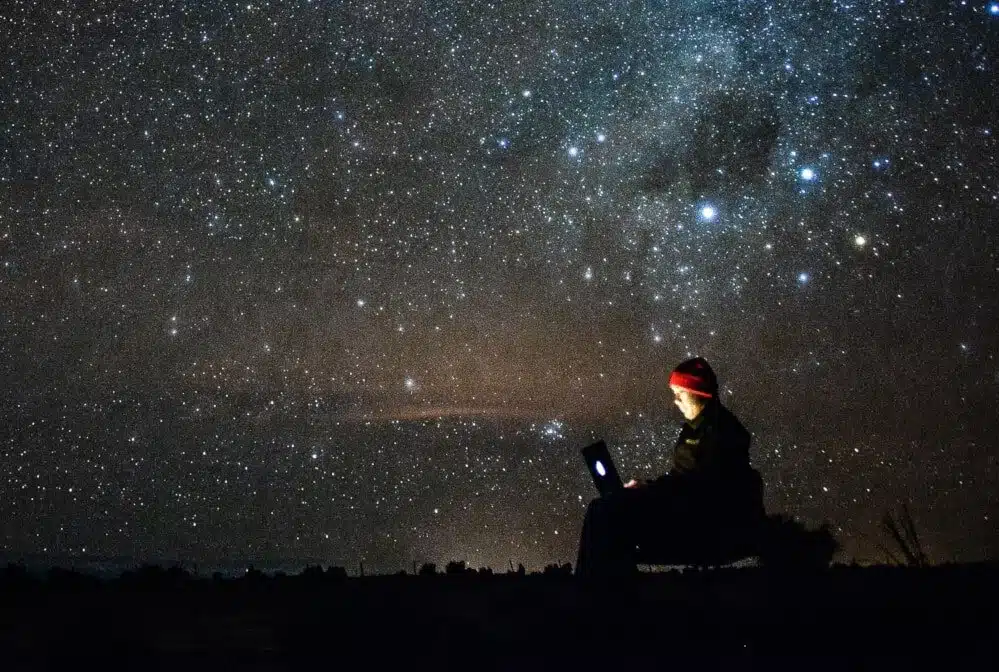 12 Easy Digital Nomad Freelance Job Options for Aspiring Nomads