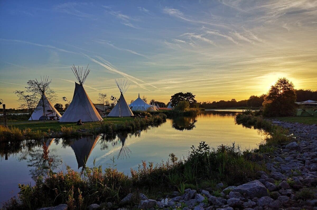 Ready to learn all about the different types of camping? Here we go…