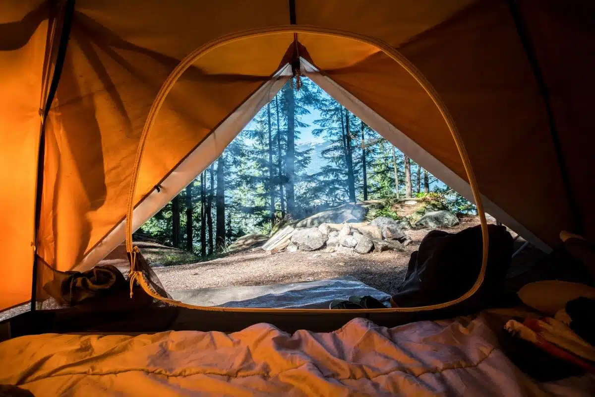 The 8 Best Camping Fan Options [2021 Best Tent Fan Reviews]