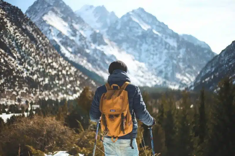 Ready to go? Here are 125 awesome hiking quotes and hiking captions for Insta.